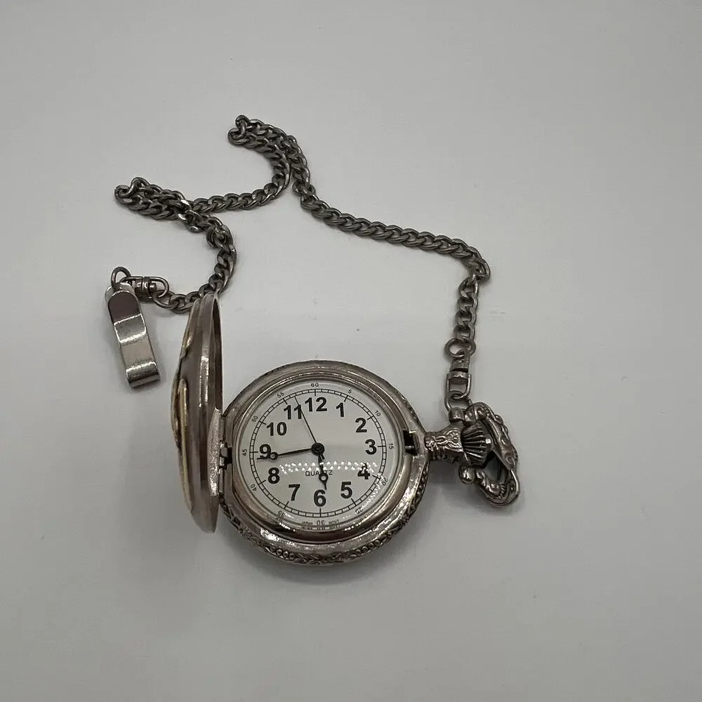 Eagle Pocket Watch Unisex Quatz Floral Engraved Chain UNTESTED